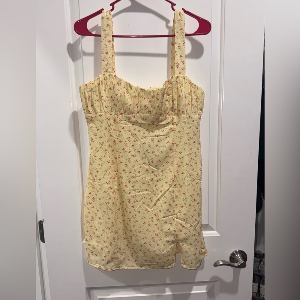 Princess Polly Ditsy Floral Yellow Dress NWT